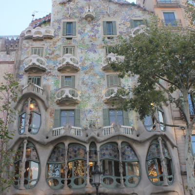 Œuvres architecturales de Domènech i Montaner et Gaudi